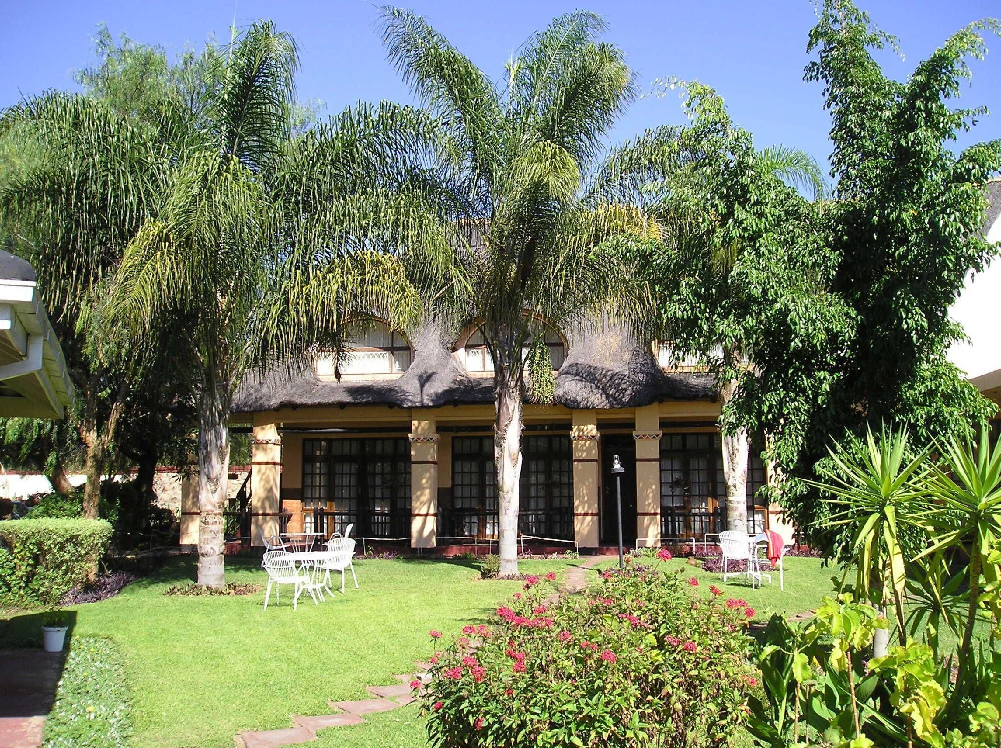 Lalani Hotel And Conference Centre Булавайо Екстер'єр фото